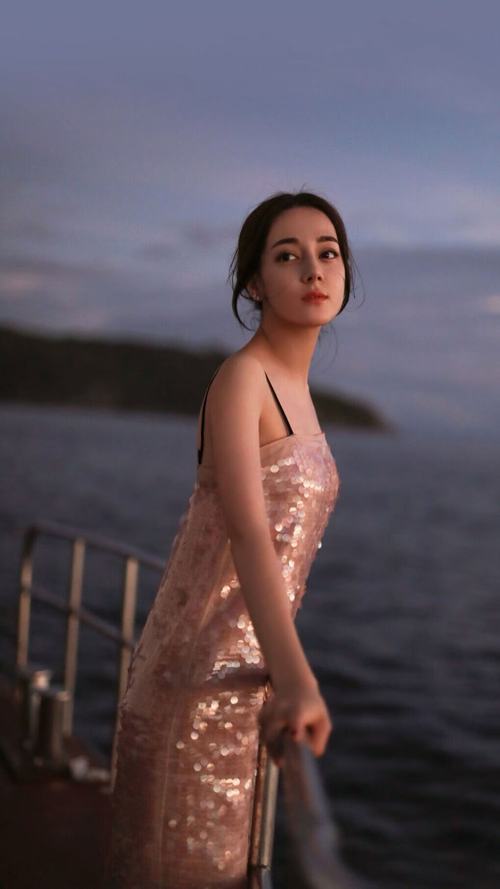 战术模型对比：中控节奏稳进，美国爆发先发，战术模板