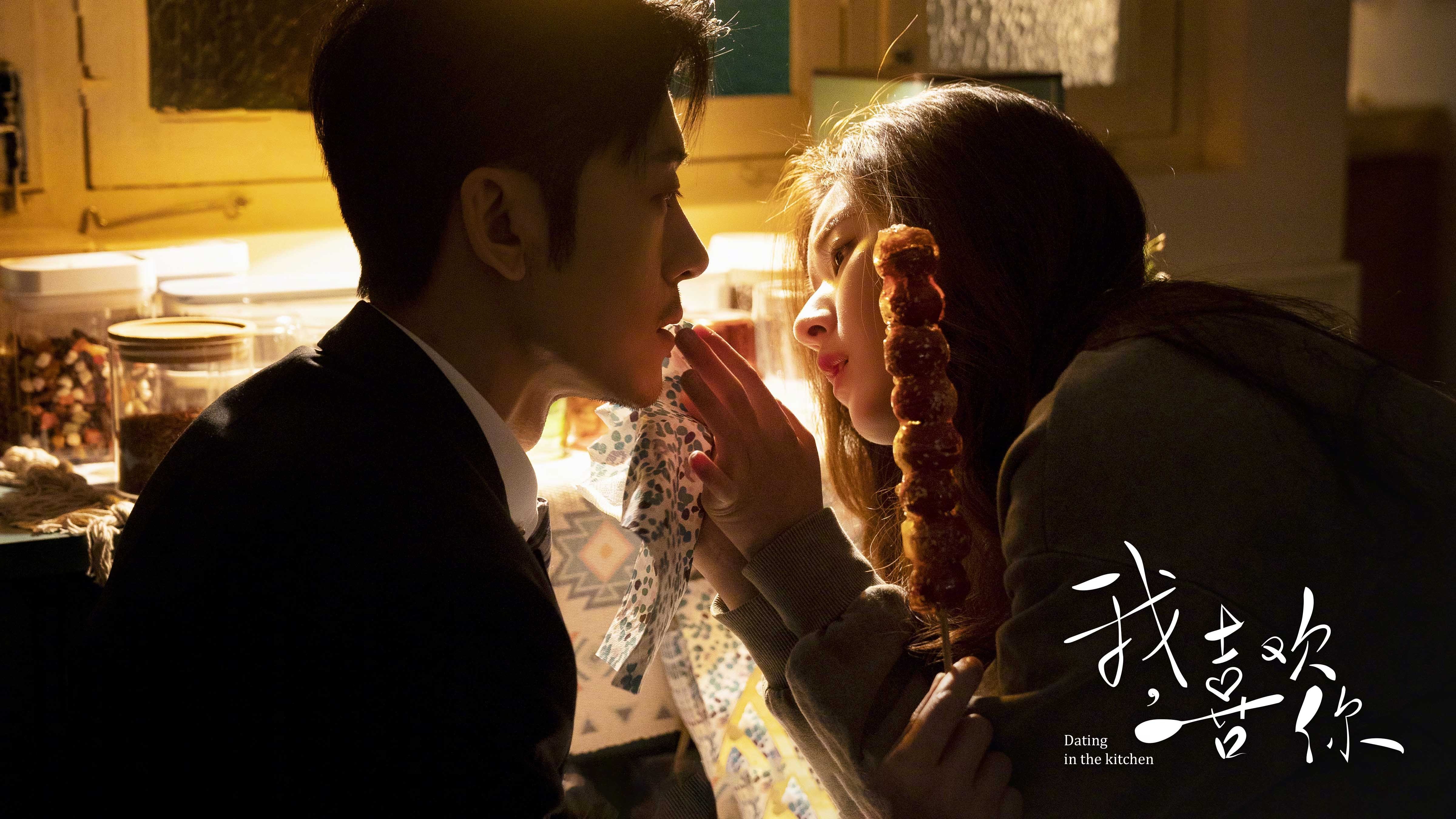 爱游戏体育平台-俱乐部公布财年成绩赞助增长显著推动青训与品牌建设同步发展，俱乐部名单