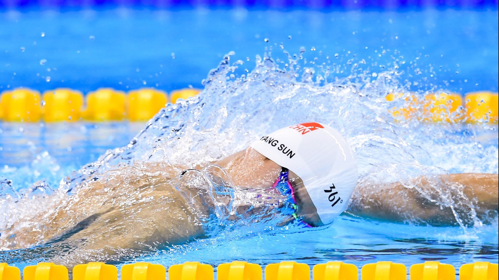 爱游互娱游戏官网-湖畔热战正酣，赛事经济持续升温